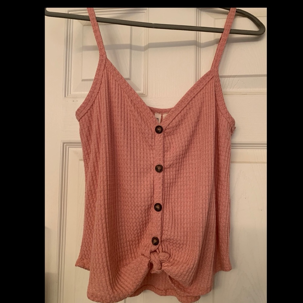 Funnel crop tank